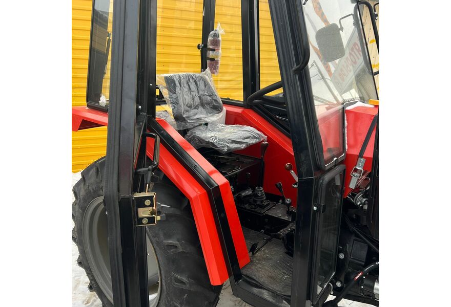 Минитрактор Уралец 254 с кабиной, изображение 9 от магазина ТД Уралец Минитрактор Уралец 254 с кабиной, изображение 9