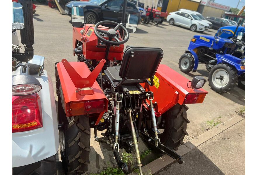 Минитрактор Уралец-2200 (с ПСМ) 3 цилиндра, изображение 6 от магазина ТД Уралец Минитрактор Уралец-2200 (с ПСМ) 3 цилиндра, изображение 6