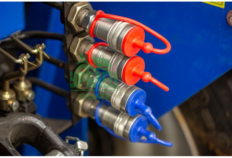 Минитрактор Dongfeng DF-244 G2 с кабиной и c реверсом, изображение 6