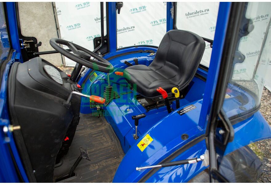 Минитрактор Dongfeng DF-244 G2 с кабиной и c реверсом, изображение 8