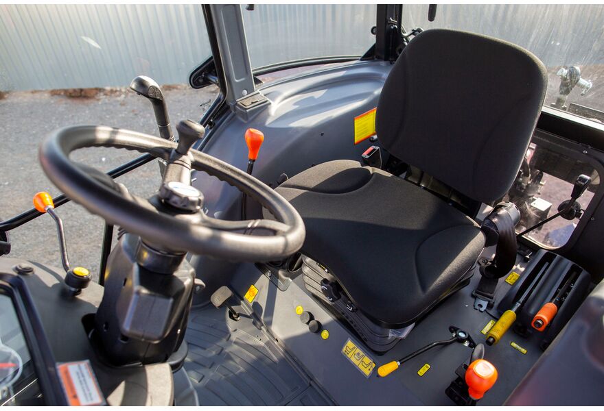 Минитрактор Solis 50 с кабиной с ПСМ, изображение 9 от магазина ТД Уралец Минитрактор Solis 50 с кабиной с ПСМ, изображение 9