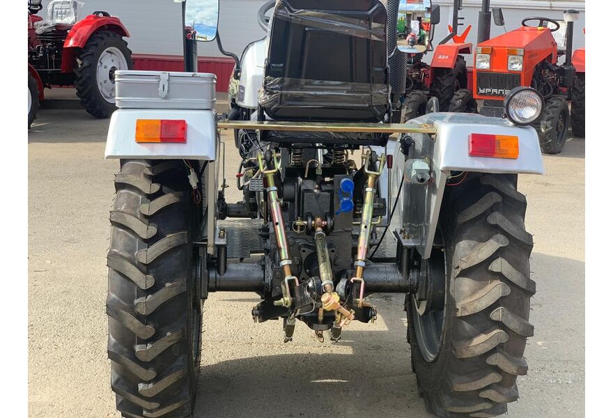 Минитрактор Скаут Т-244 с ПСМ, изображение 3 от магазина ТД Уралец Минитрактор Скаут Т-244 с ПСМ, изображение 3