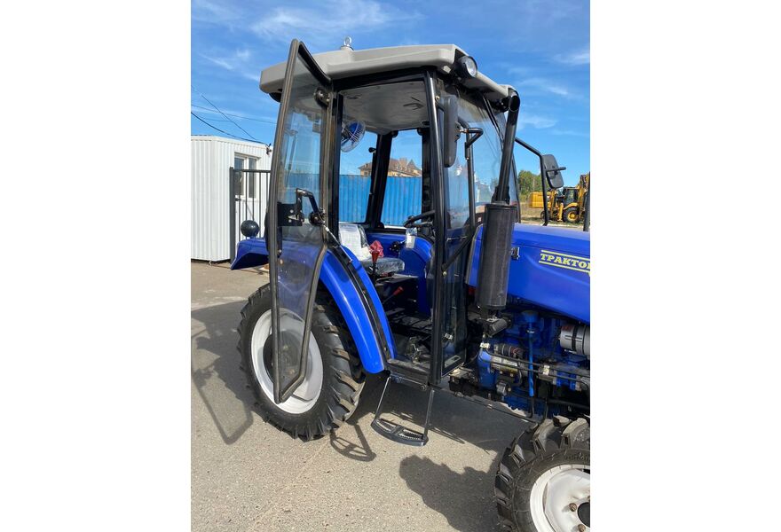 Минитрактор Русич Т-244 с кабиной, изображение 3